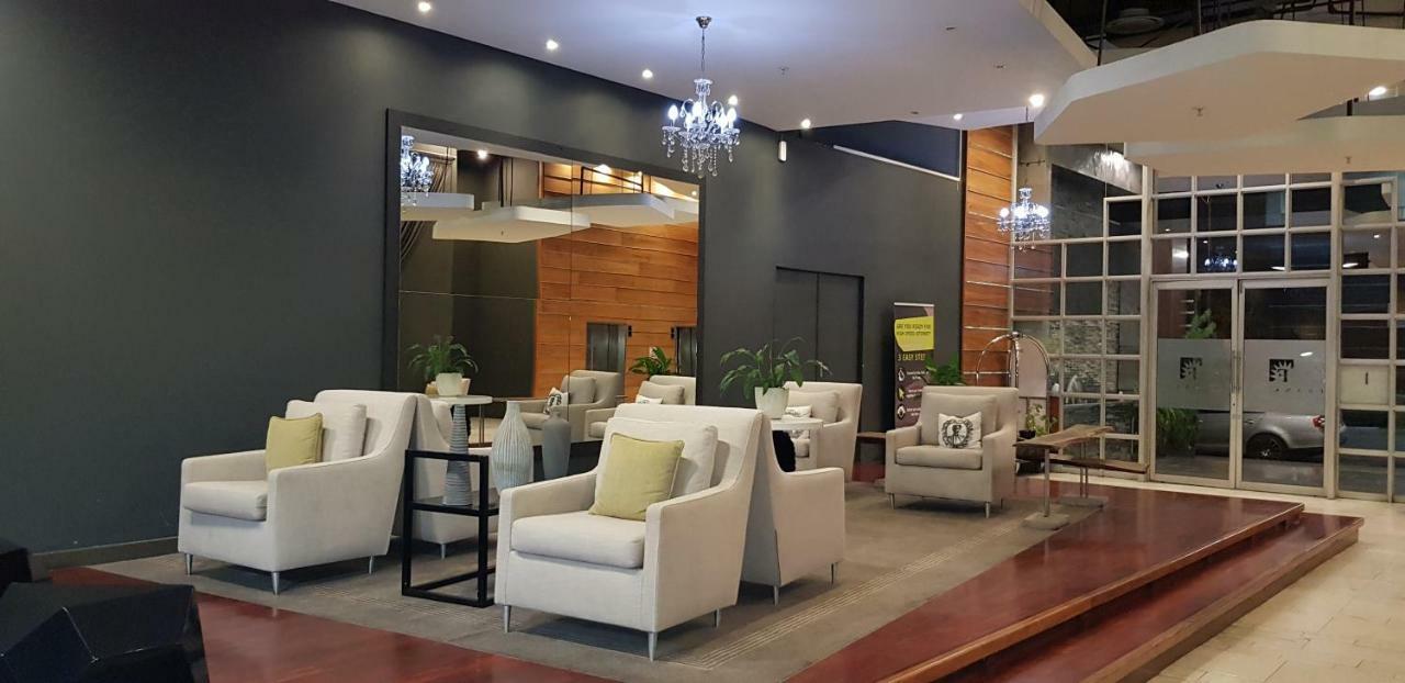1107 Franklin Luxury Apartment Johannesburg Buitenkant foto